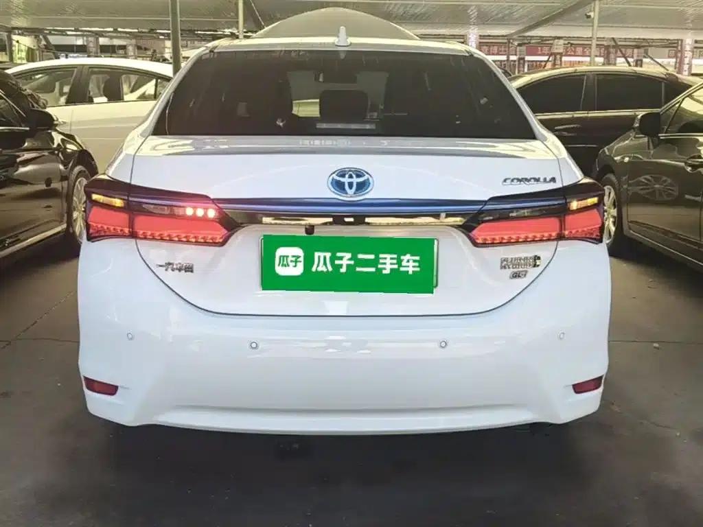 Corolla Hybrid E+ 2019 1.8L E-CVT Leading Edition — миниатюра 6