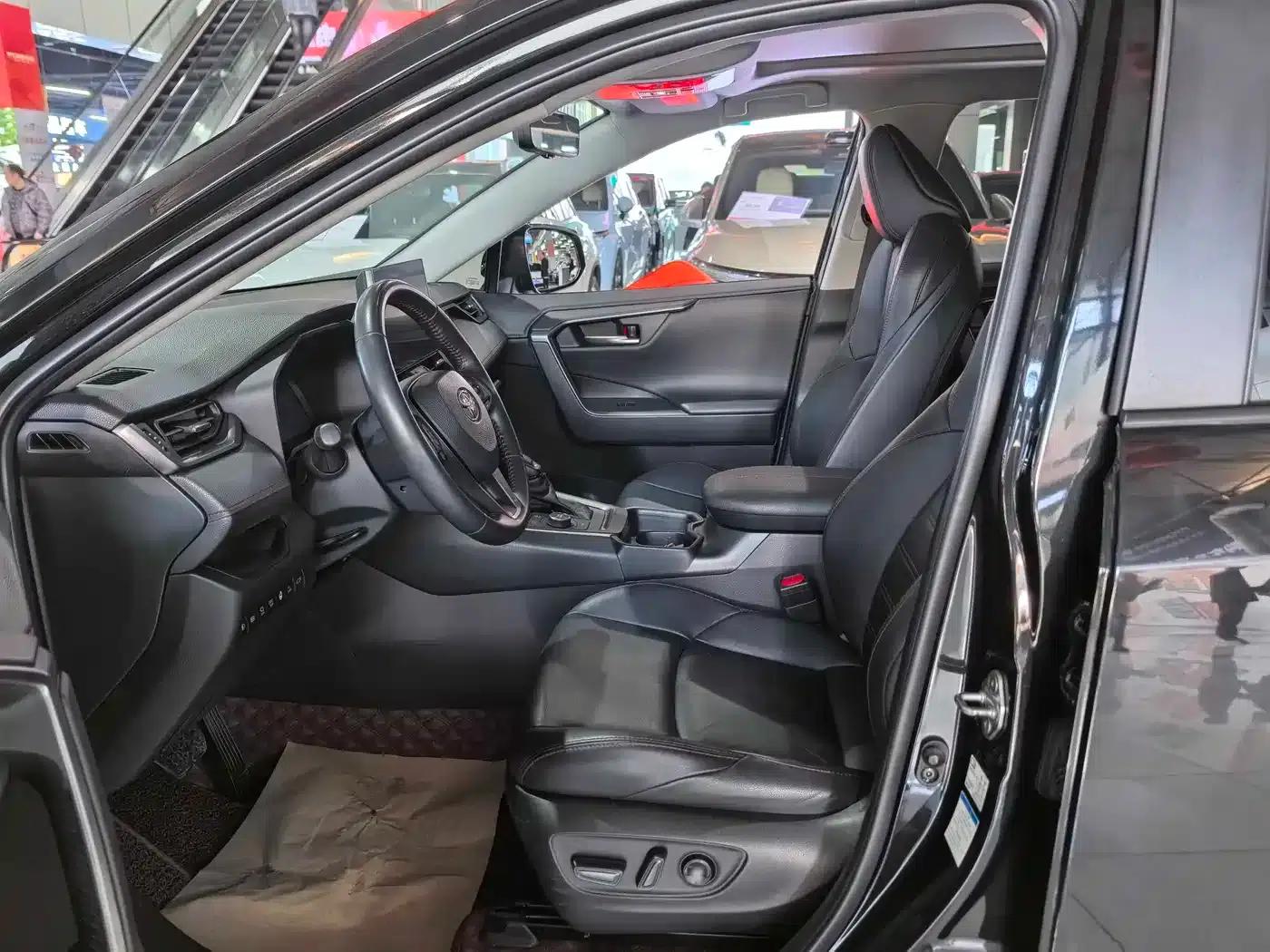 Highlander New Energy 2021 High-Performance Edition 2.5L AWD Exhilarating Version — миниатюра 9
