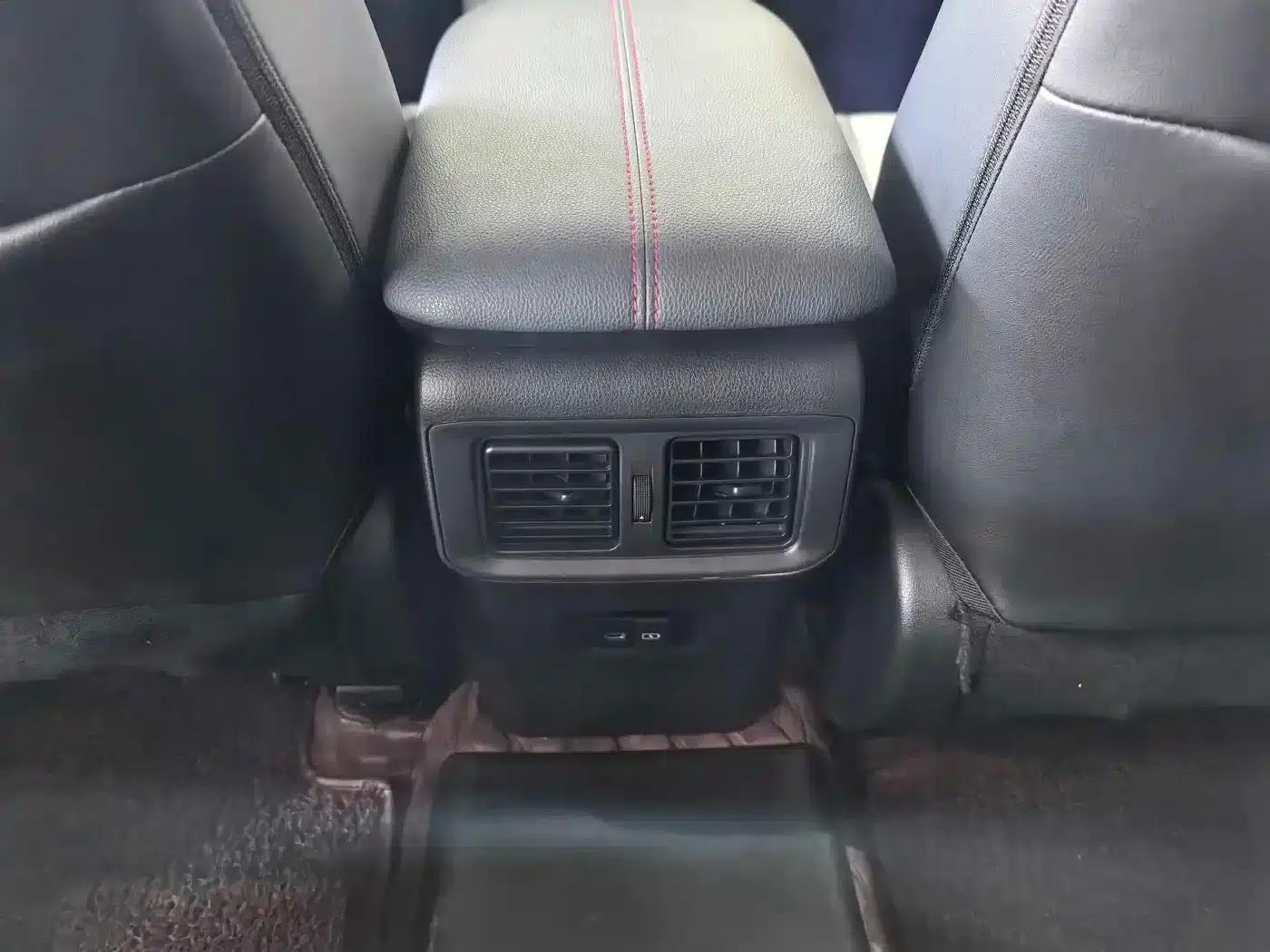 Highlander New Energy 2021 High-Performance Edition 2.5L AWD Exhilarating Version — миниатюра 10