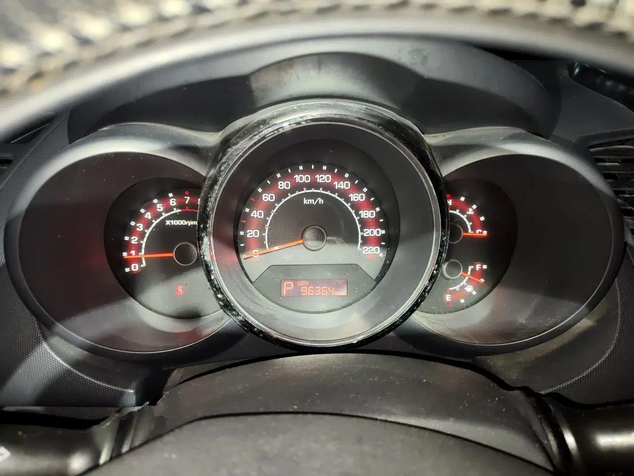 Kia Soul 2010 1.6L AT GL — миниатюра 12