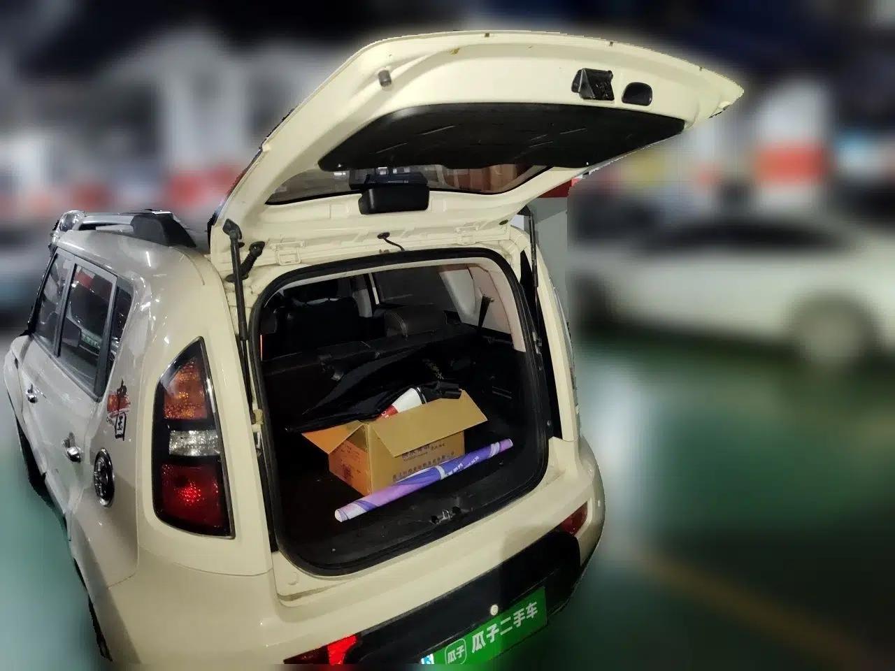 Kia Soul 2010 1.6L AT GL — миниатюра 20