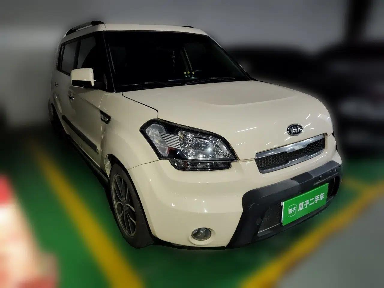 Kia Soul 2010 1.6L AT GL — миниатюра 3