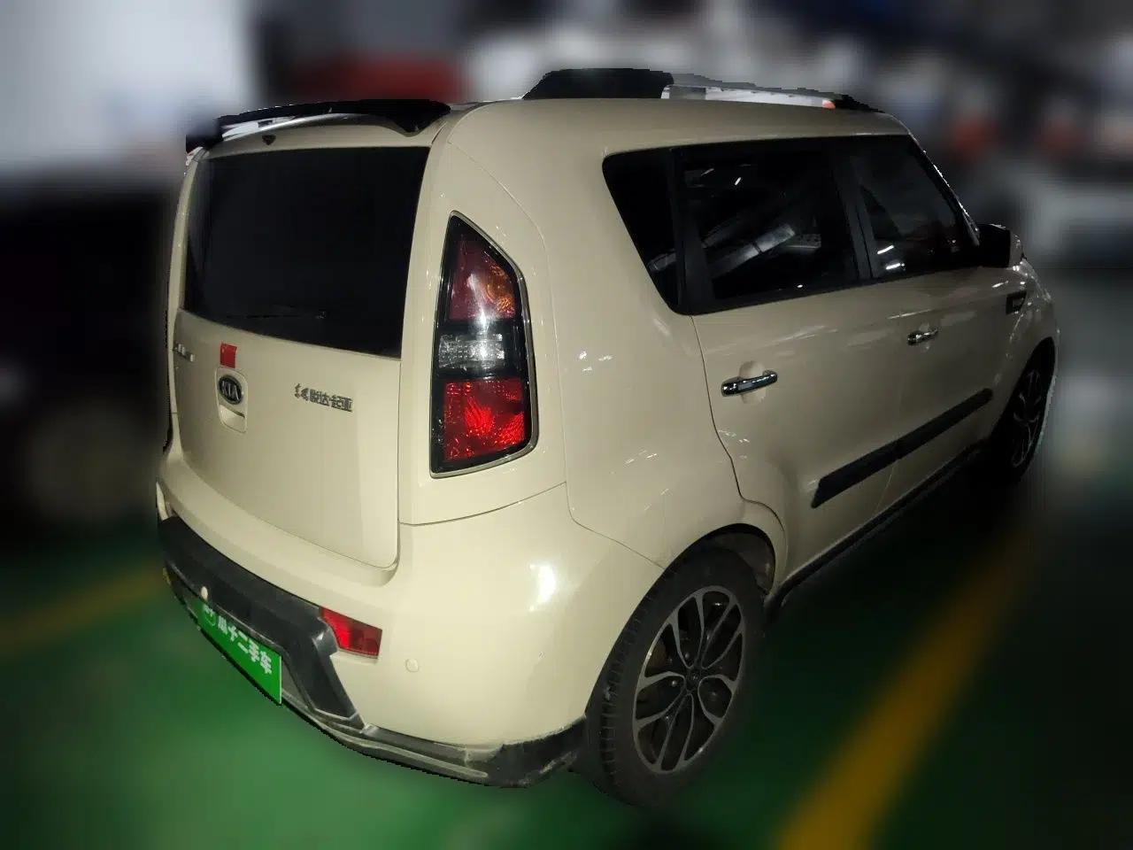 Kia Soul 2010 1.6L AT GL — миниатюра 6