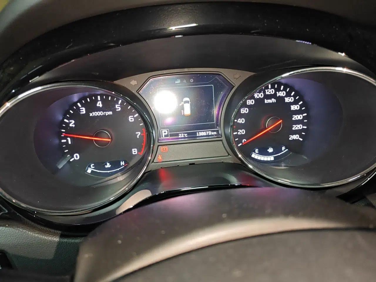 Kia Carnival 2015 3.3 GDI Flagship Edition China IV Standard — миниатюра 13