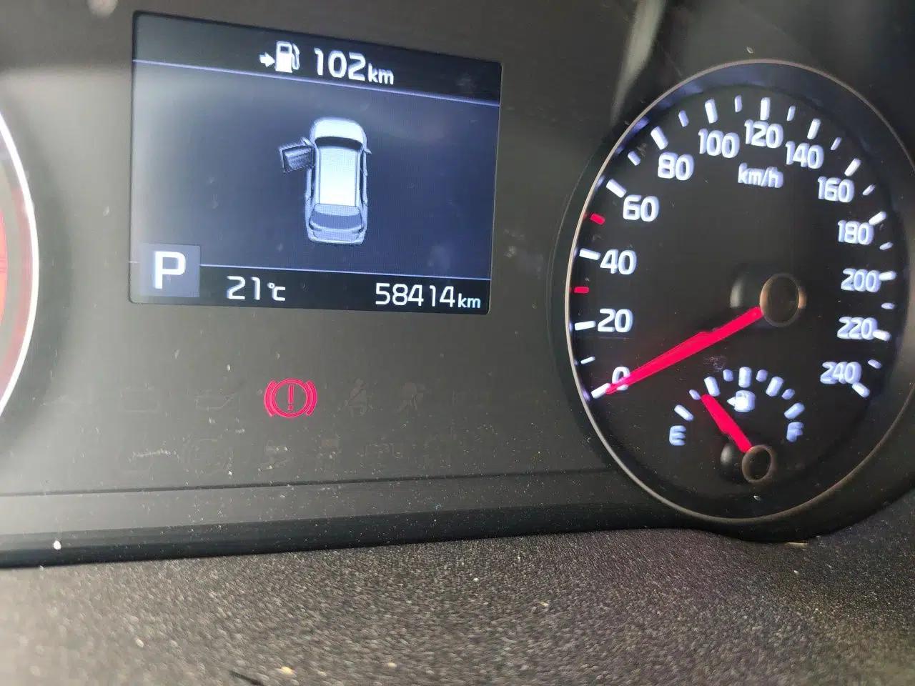 Kia KX7 2017 2.0L Automatic 2WD GLS 5-Seater — миниатюра 13