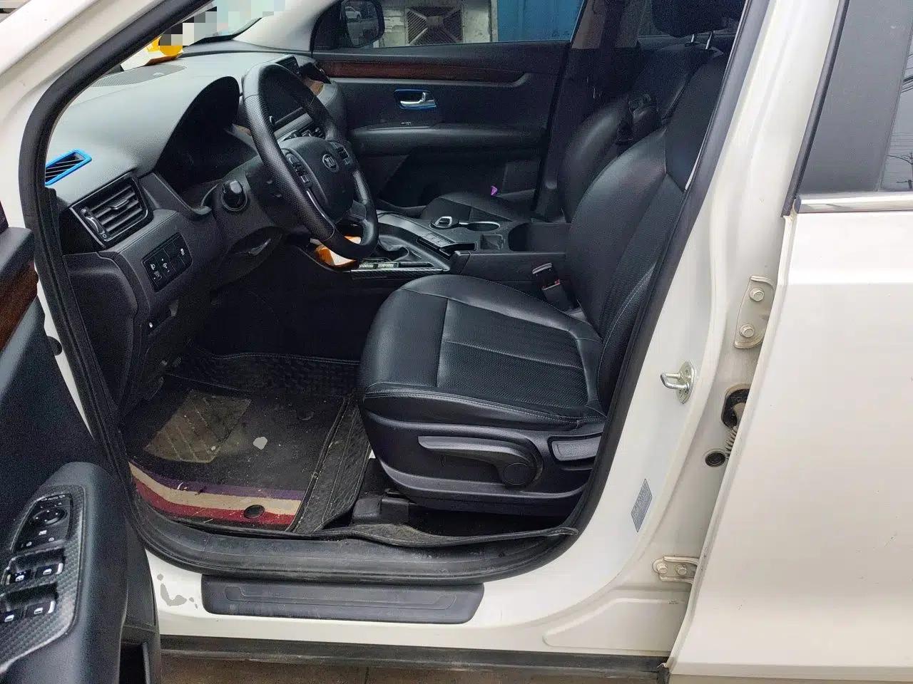 Kia KX7 2017 2.0L Automatic 2WD GLS 5-Seater — миниатюра 16