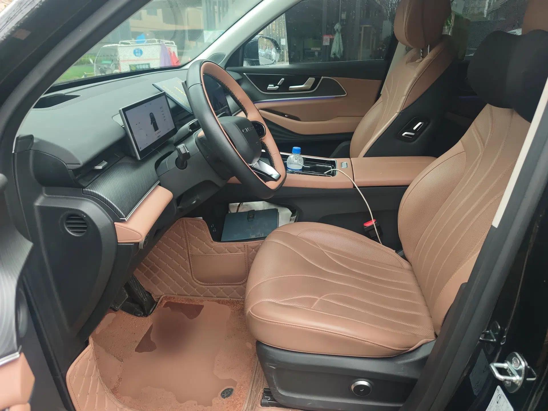Chery Tiggo 8 L 2024 2.0T Two-Wheel Drive Prestige Version 5 Seats — миниатюра 14