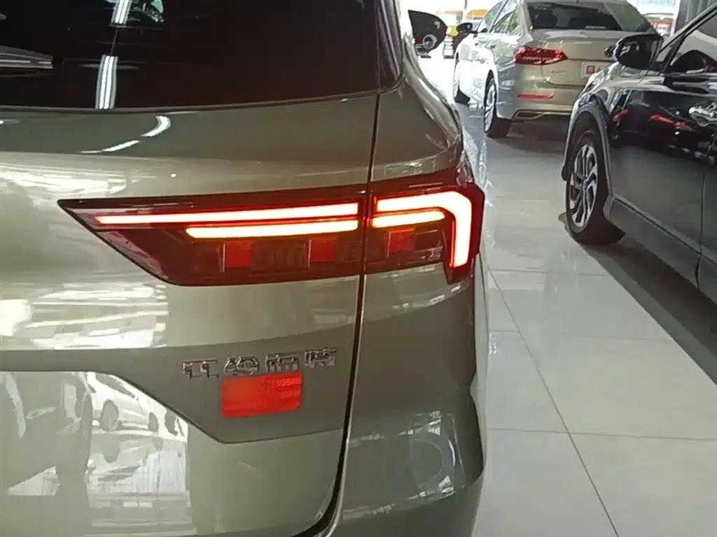 2025 EcoBoost 170 Elite — миниатюра 8