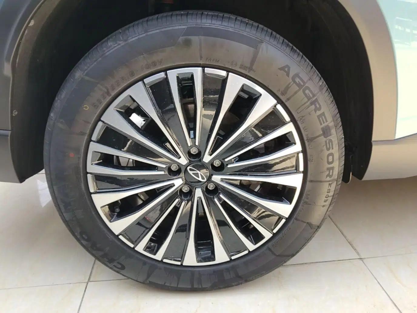 Chery Tiggo 8 PLUS C-DM 2025 1.5T 116 km Prestige Version 5 Seats — миниатюра 10