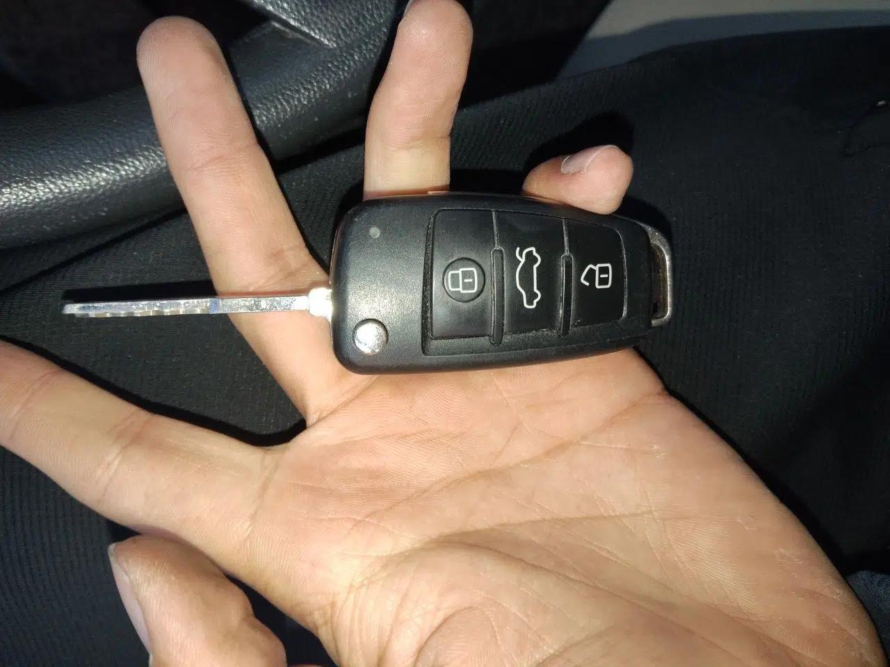 Chery Arrizo 7 2015 1.6L Manual Zhi Ling Edition — миниатюра 9