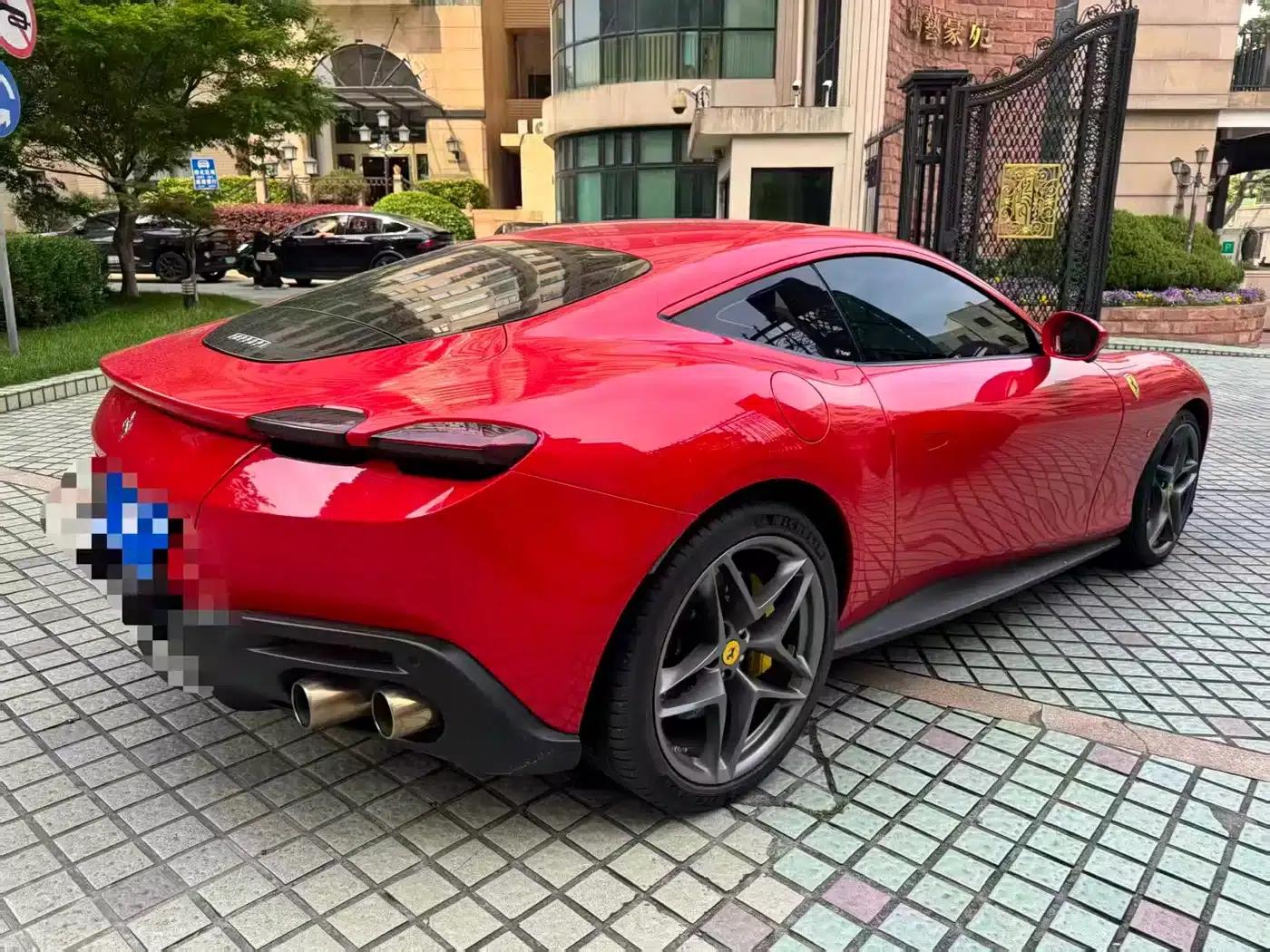 Roma 2020 3.9T V8 — миниатюра 2