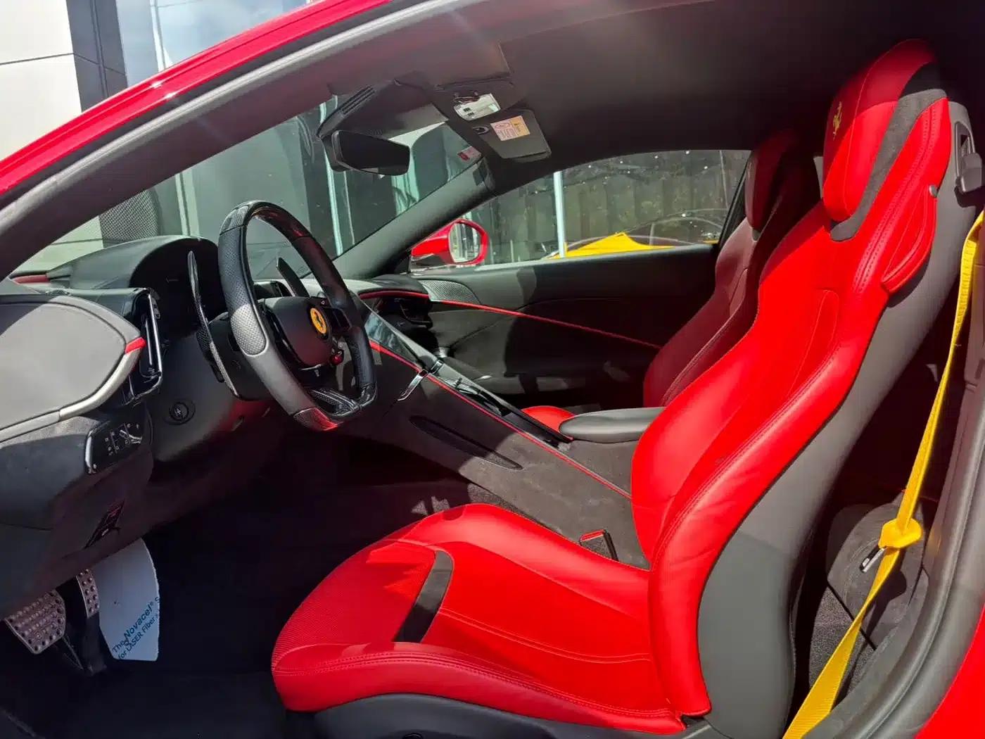 Roma 2020 3.9T V8 — миниатюра 5