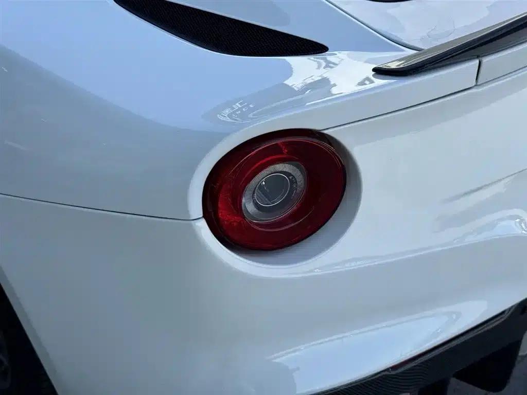 2013 F12berlinetta 6.3L Standard Model — миниатюра 11