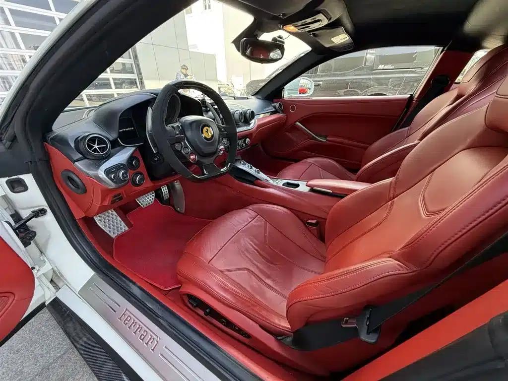 2013 F12berlinetta 6.3L Standard Model — миниатюра 17
