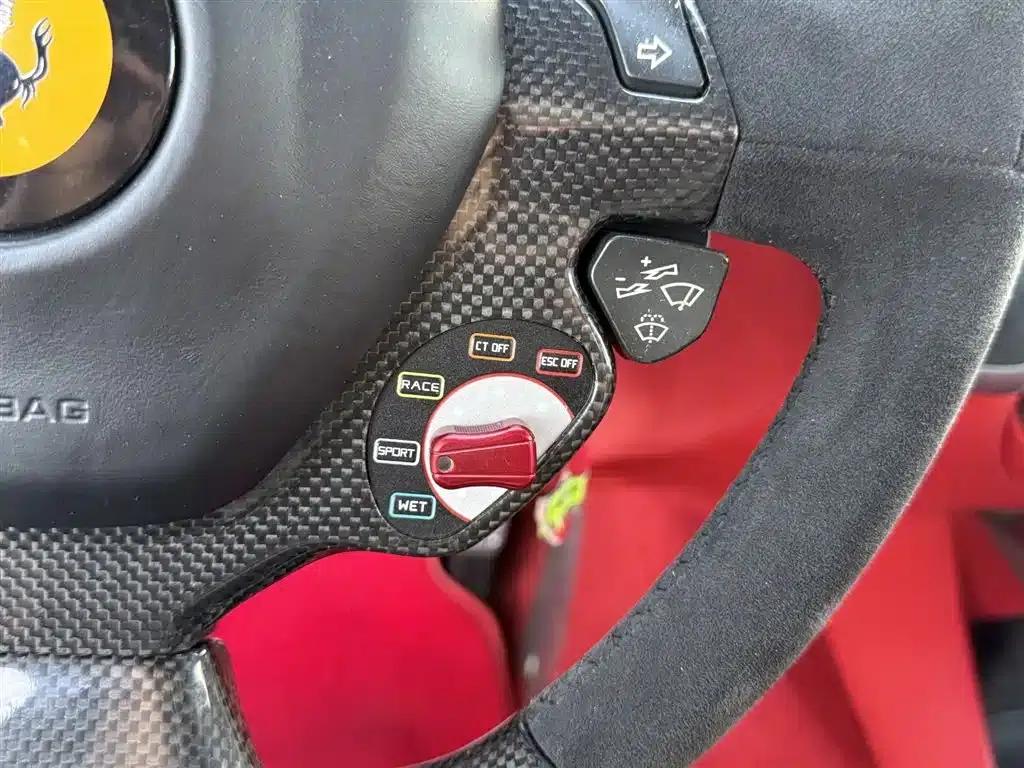 2013 F12berlinetta 6.3L Standard Model — миниатюра 24