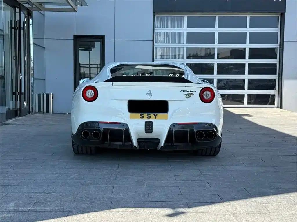 2013 F12berlinetta 6.3L Standard Model — миниатюра 8