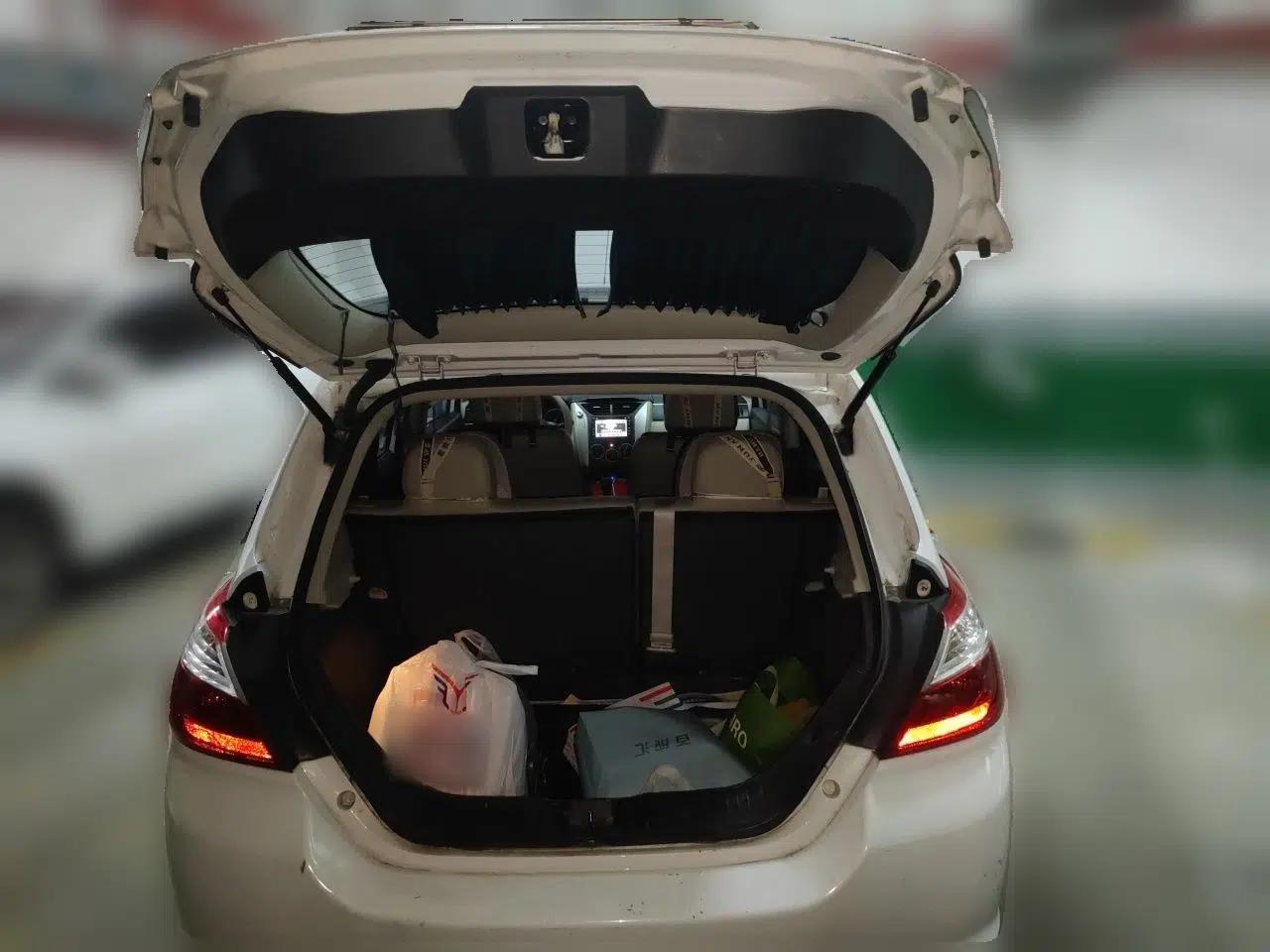 Venucia R50 2013 1.6L Manual Version with Beidou Navigation — миниатюра 20