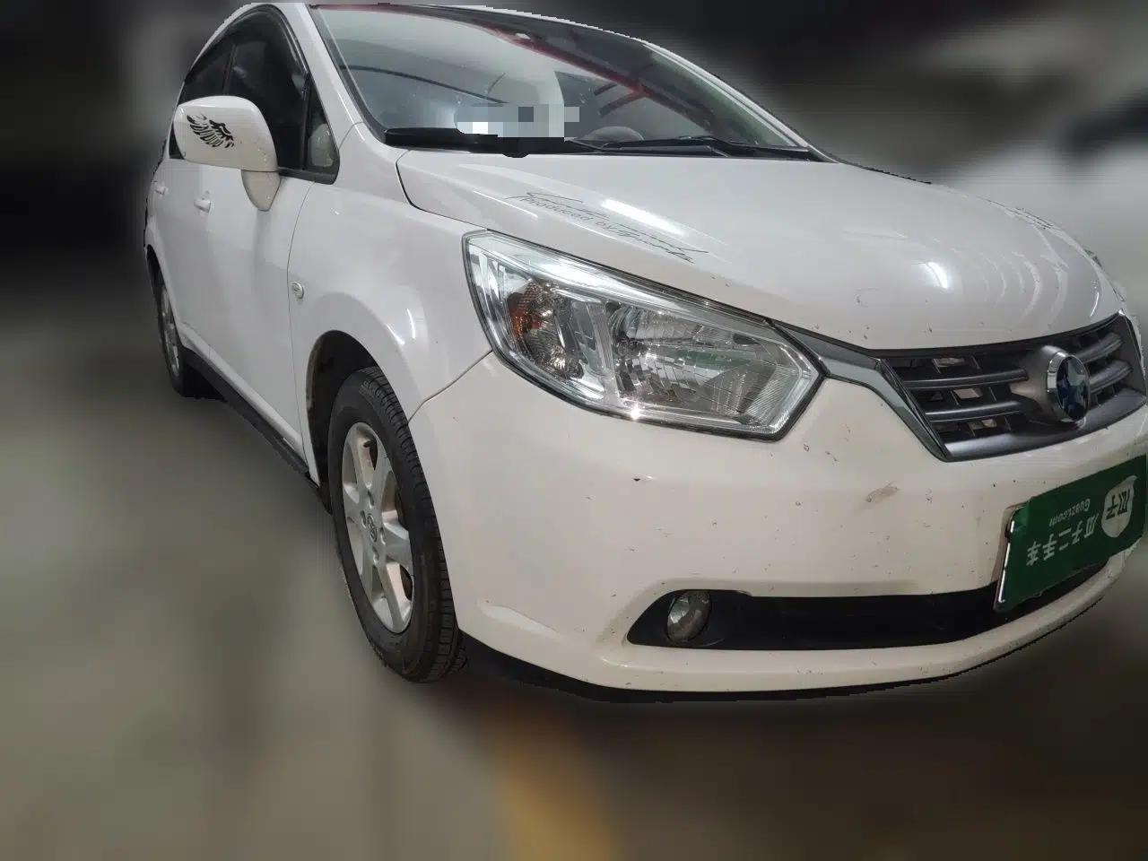 Venucia R50 2013 1.6L Manual Version with Beidou Navigation — миниатюра 3