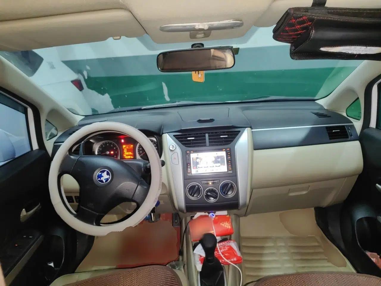Venucia R50 2013 1.6L Manual Version with Beidou Navigation — миниатюра 10