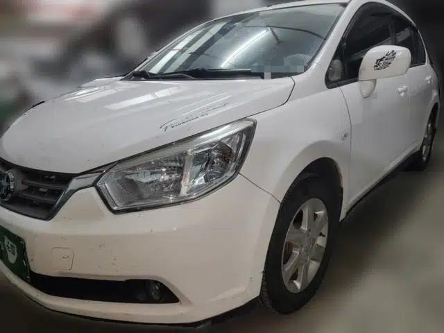 Venucia R50 2013 1.6L Manual Version with Beidou Navigation