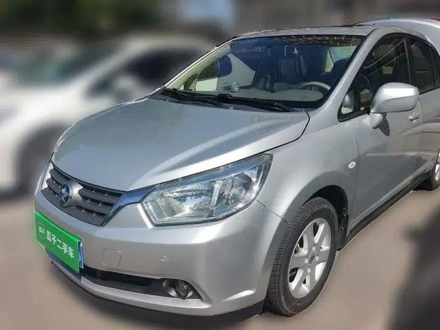 Venucia D50 2012 1.6L Manual Luxury Edition