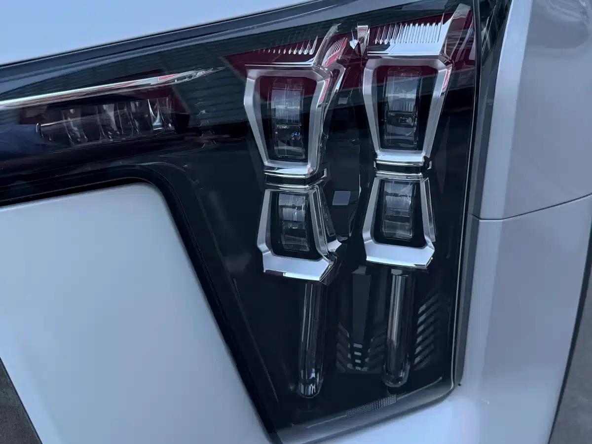Trumpchi ES9 2024 PHEV 143km Traveler Max — миниатюра 15