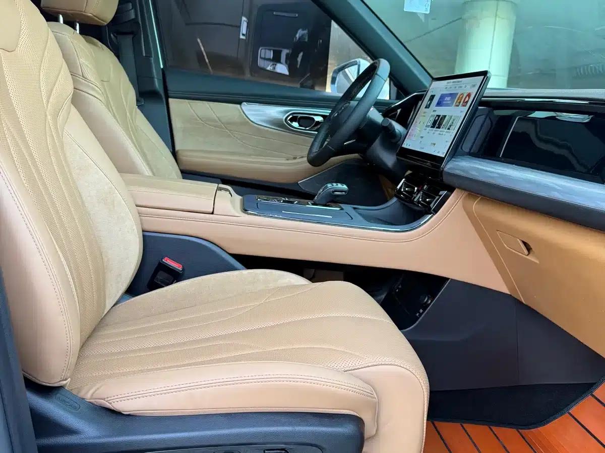 Trumpchi ES9 2024 PHEV 143km Traveler Max — миниатюра 16