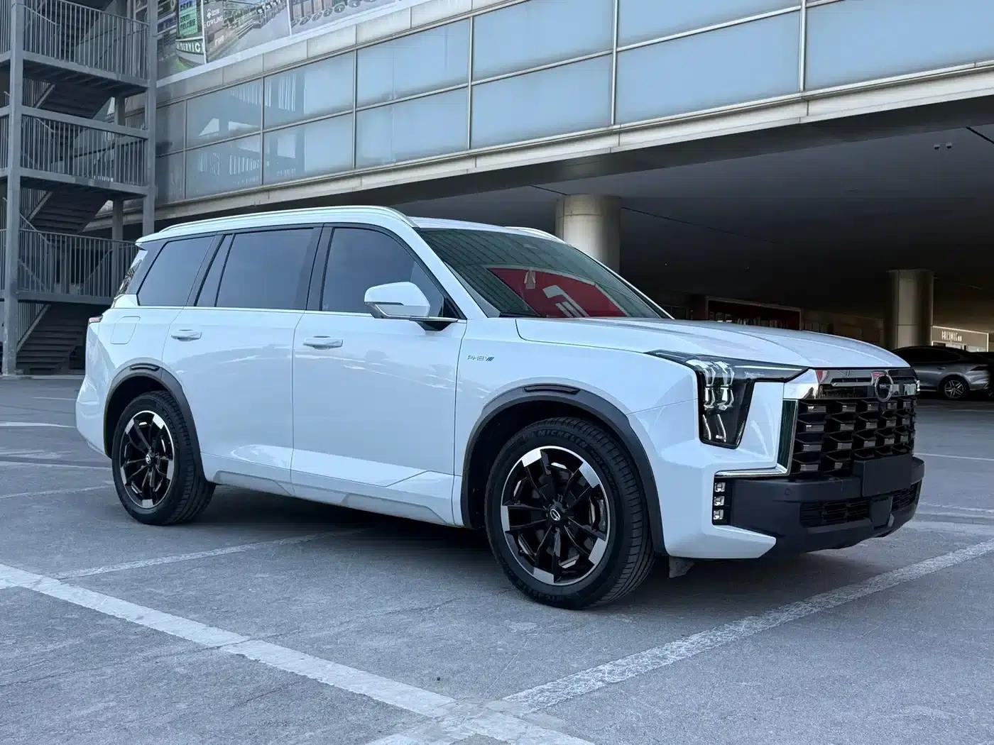Trumpchi ES9 2024 PHEV 143km Traveler Max — миниатюра 3