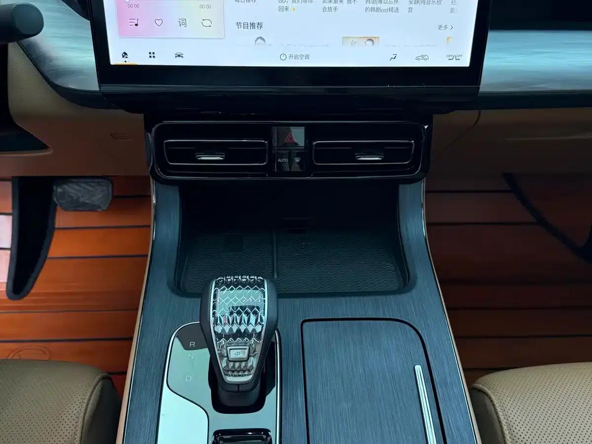 Trumpchi ES9 2024 PHEV 143km Traveler Max — миниатюра 10