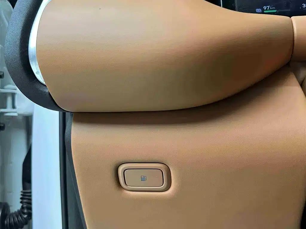 Trumpchi S9 2025 Model, Qiankun Ultra 6-Seater — миниатюра 21