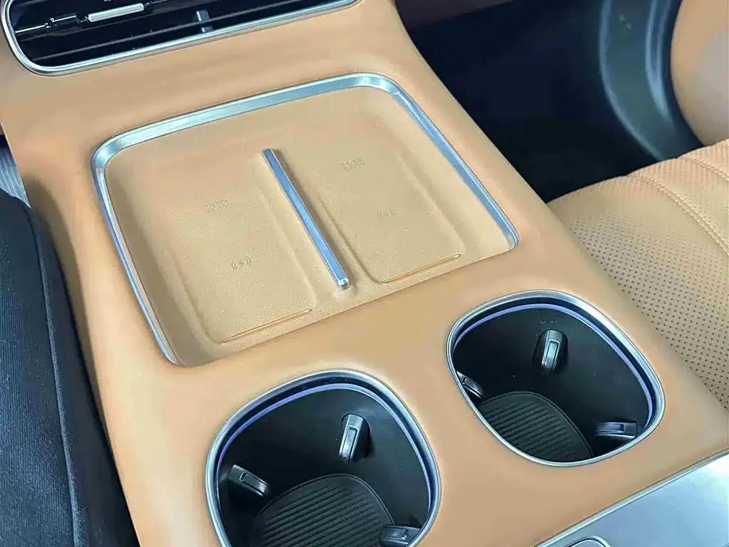 Trumpchi S9 2025 Model, Qiankun Ultra 6-Seater — миниатюра 29