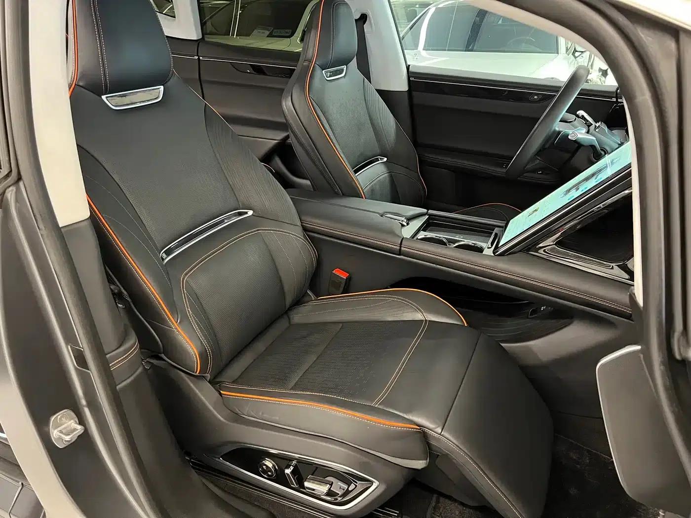 HiPhi X 2021 Flagship Edition 4-seater — миниатюра 18