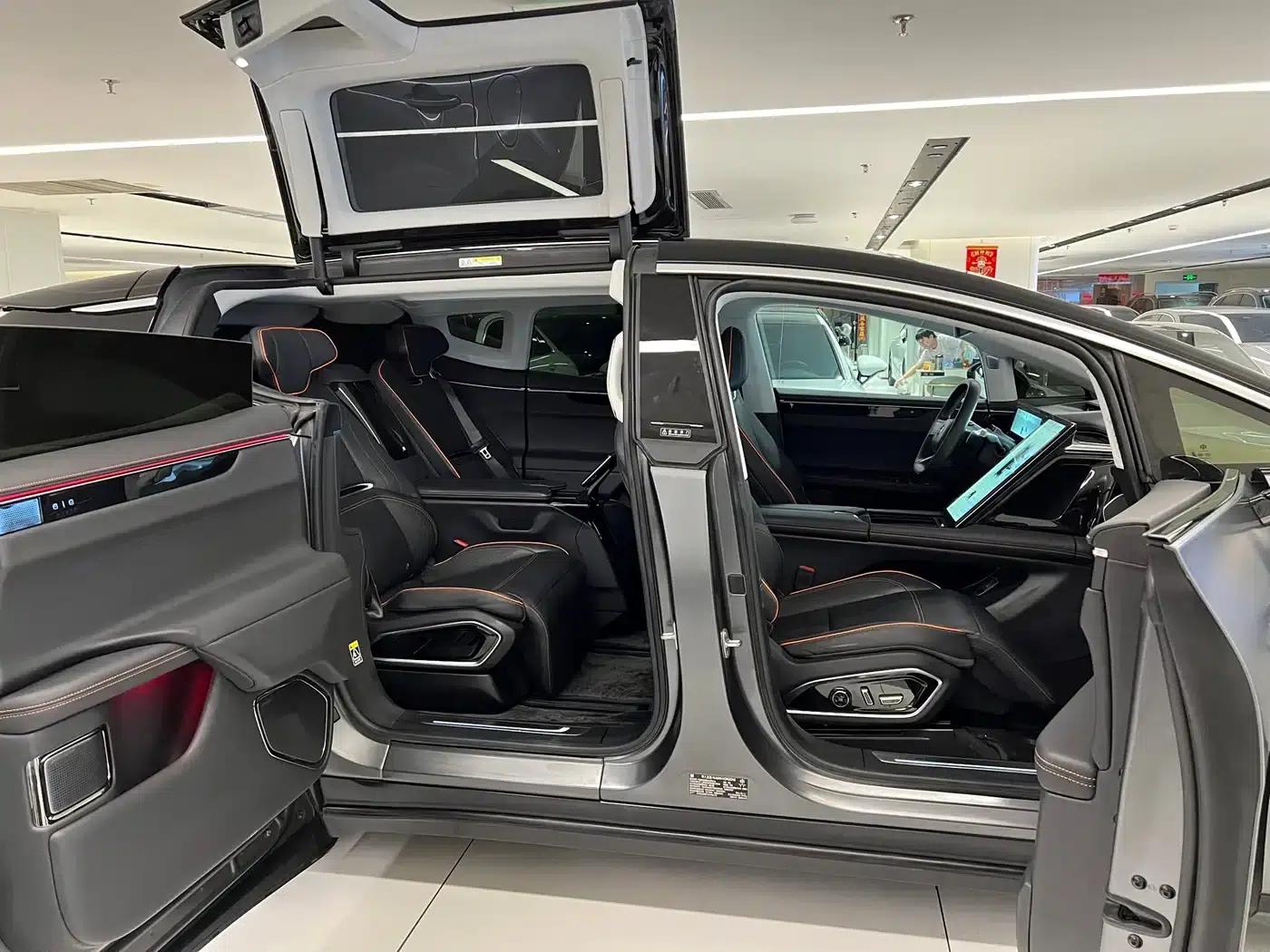 HiPhi X 2021 Flagship Edition 4-seater — миниатюра 19