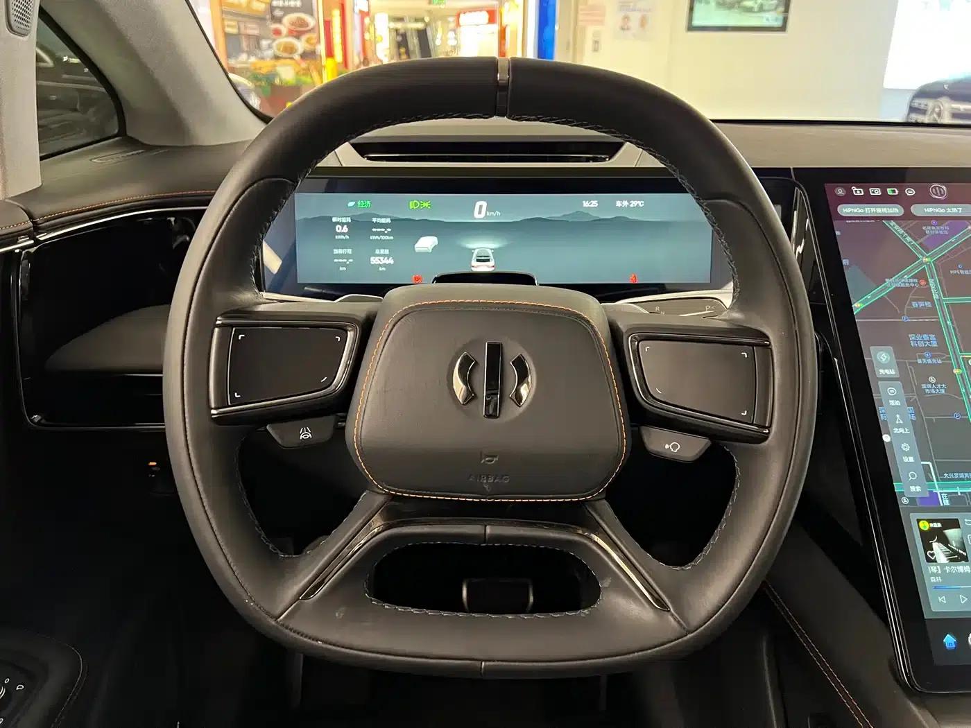 HiPhi X 2021 Flagship Edition 4-seater — миниатюра 23