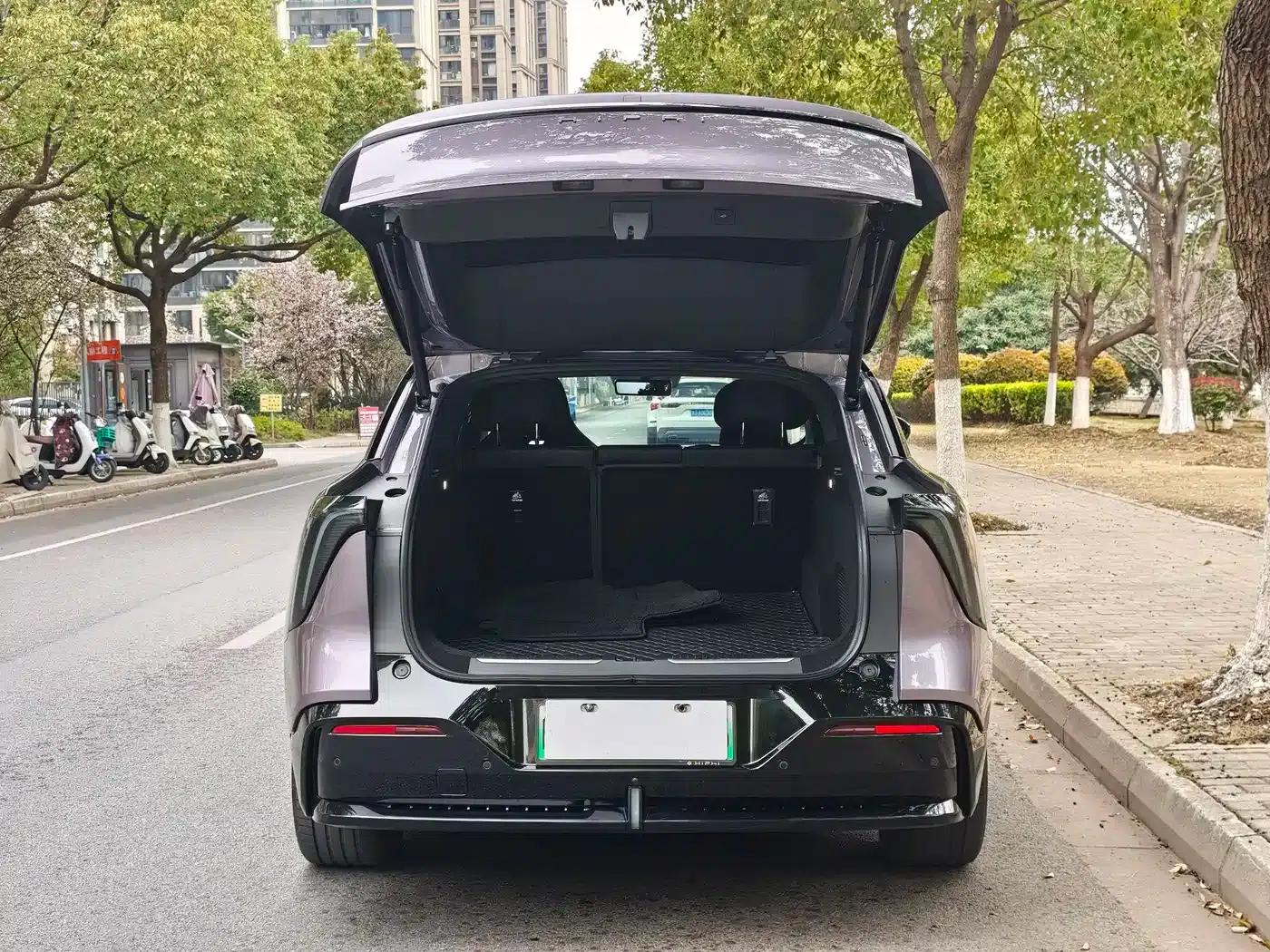 HiPhi Y 2023 560km Pioneer Edition — миниатюра 14