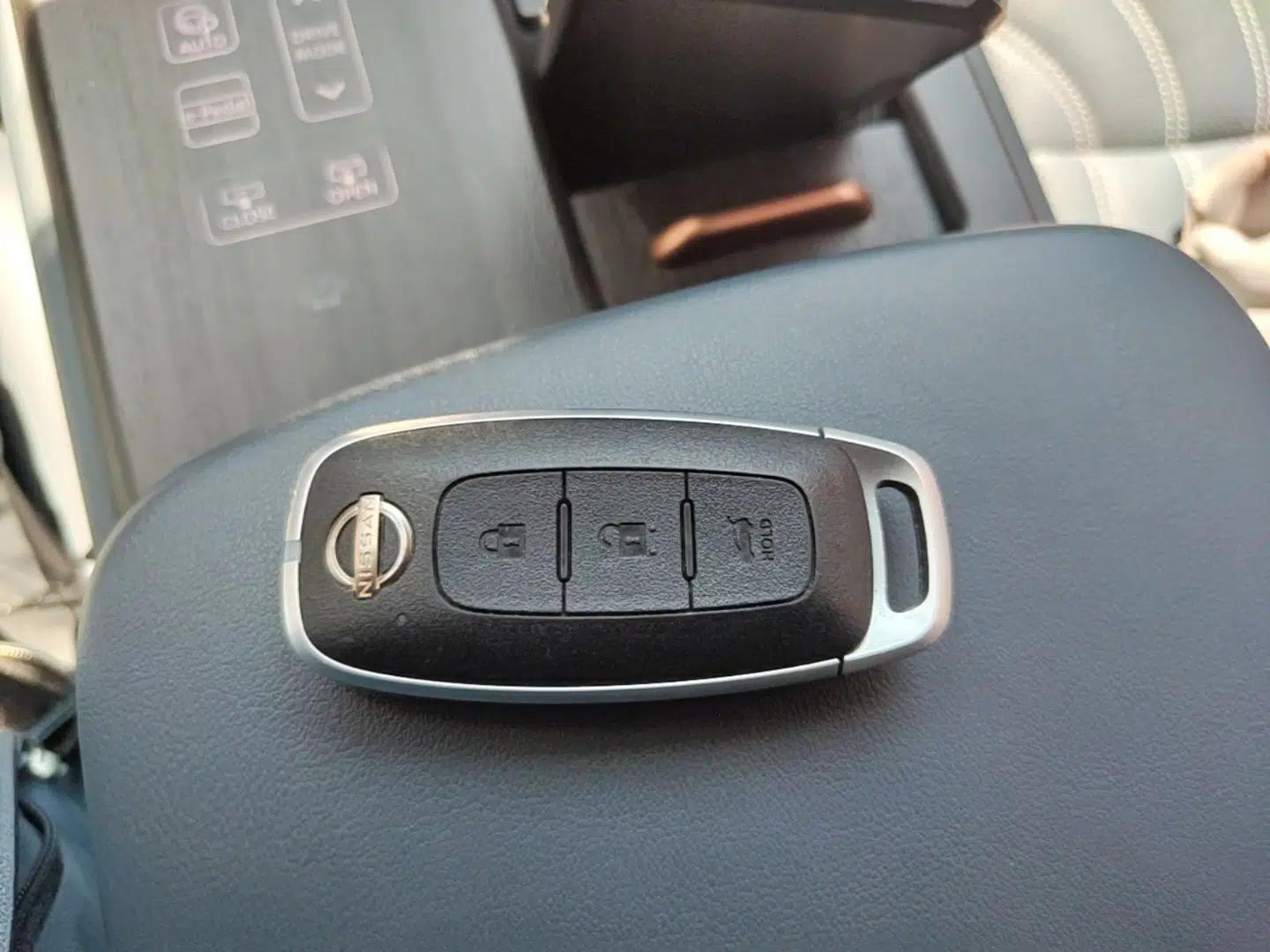 Nissan ARIYA 2022 Four-Wheel-Drive High-Performance Top-Tier Model — миниатюра 22