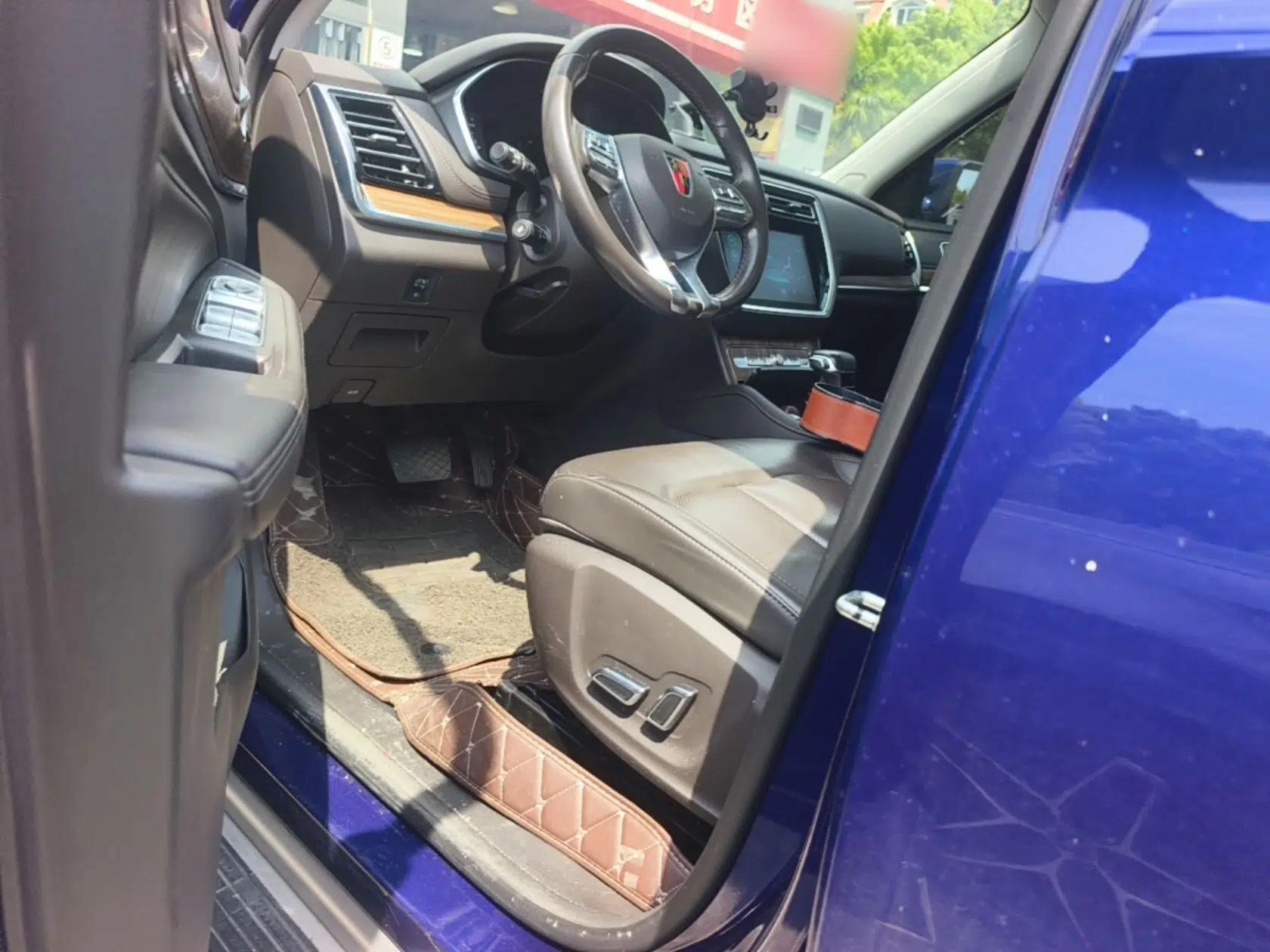 Roewe RX8 2019 30T Smart Connectivity Two-Wheel Drive Supreme Flagship Edition — миниатюра 19