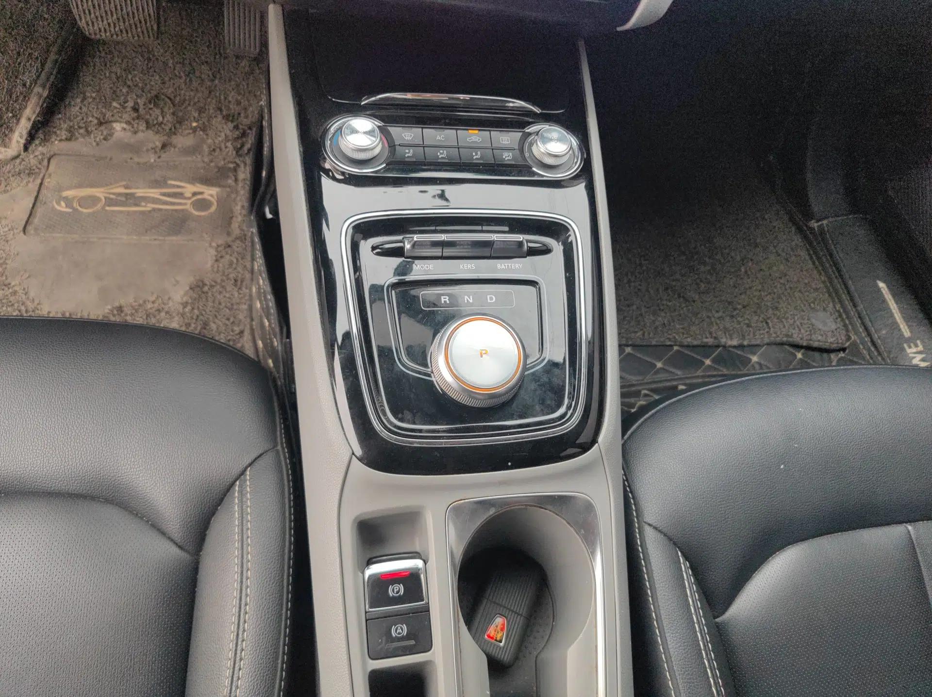 Roewe Ei5 2018 Internet Luxury Edition — миниатюра 17