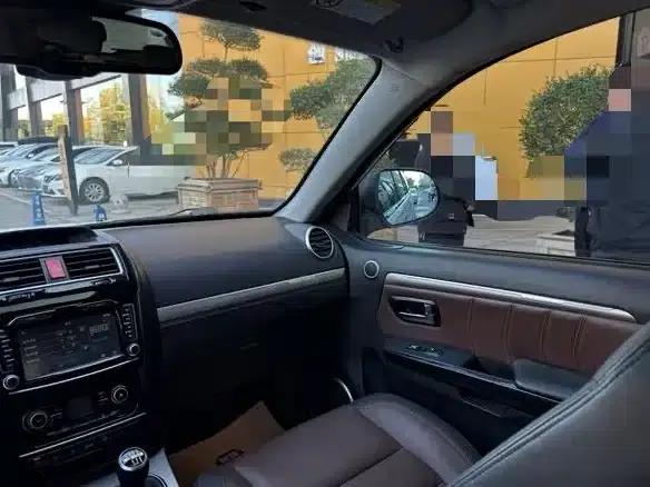 Haval H5 Classic 2016 Classic Edition 2.0T Manual 4WD Premium — миниатюра 9