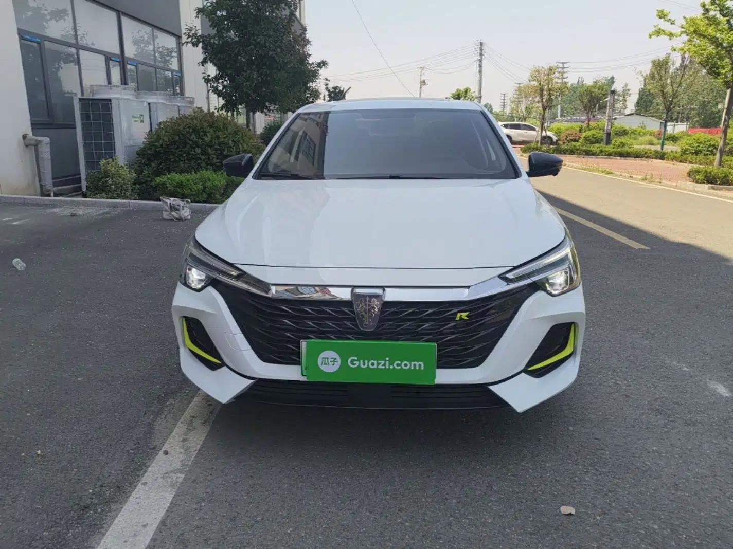 Roewe i6 MAX New Energy 2020 1.5T PHEV Sporty Cool Edition — миниатюра 2