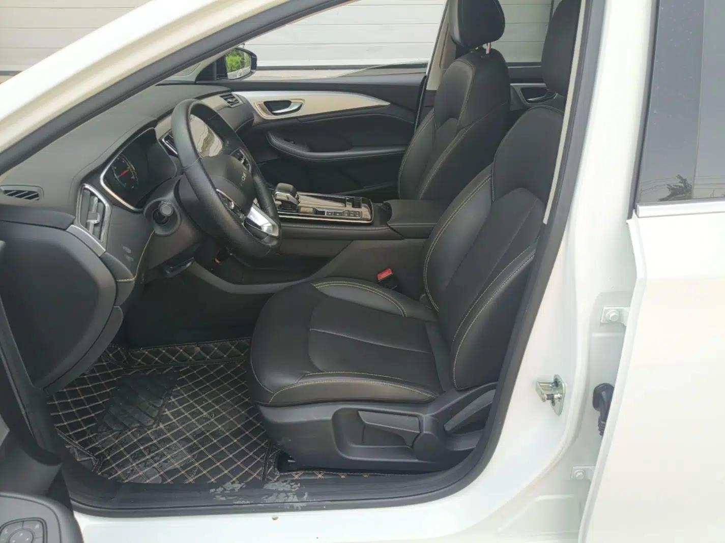 Roewe i6 MAX New Energy 2020 1.5T PHEV Sporty Cool Edition — миниатюра 18