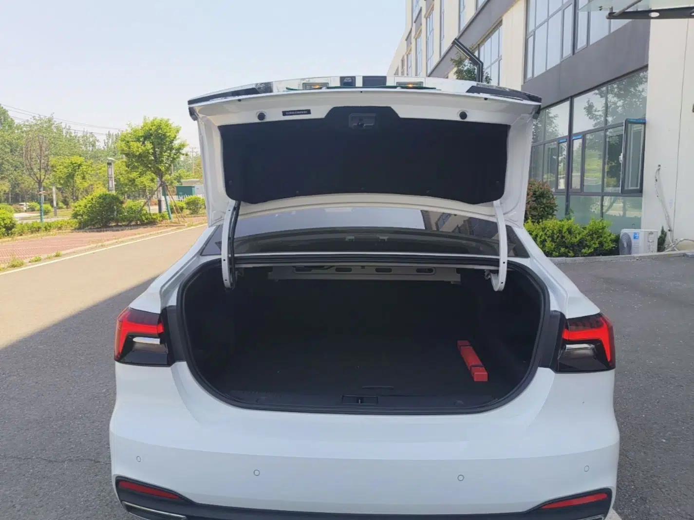 Roewe i6 MAX New Energy 2020 1.5T PHEV Sporty Cool Edition — миниатюра 22