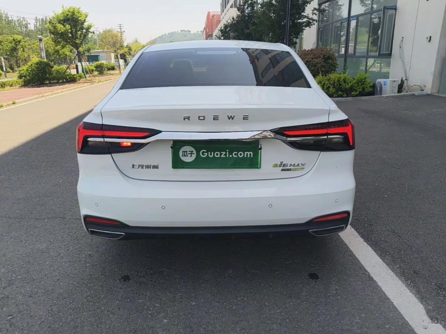 Roewe i6 MAX New Energy 2020 1.5T PHEV Sporty Cool Edition — миниатюра 5