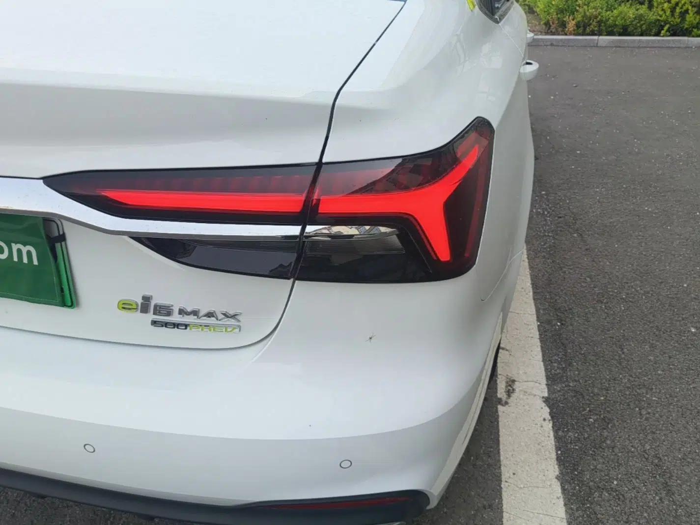 Roewe i6 MAX New Energy 2020 1.5T PHEV Sporty Cool Edition — миниатюра 7