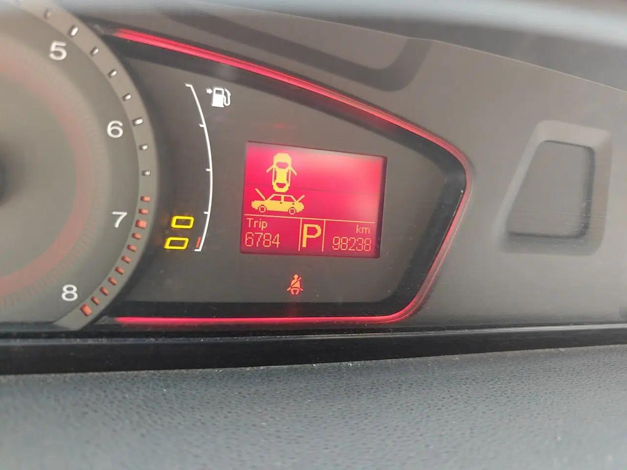 Roewe 550 2012 550 1.8L Automatic Value Edition — миниатюра 13