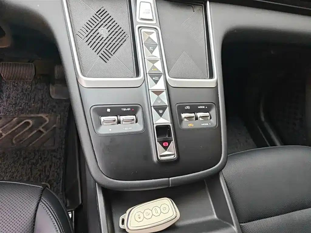 Haval Xiaolong MAX 2023 1.5L Hi4 105 4WD Intelligent Flagship Edition — миниатюра 14