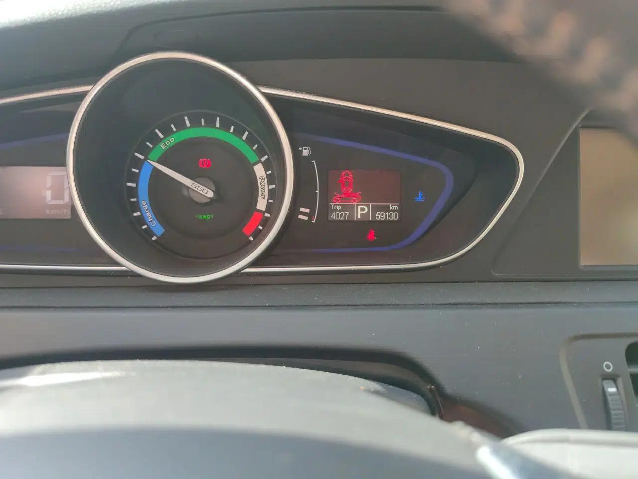 Roewe e550 2014 Flagship Edition — миниатюра 13