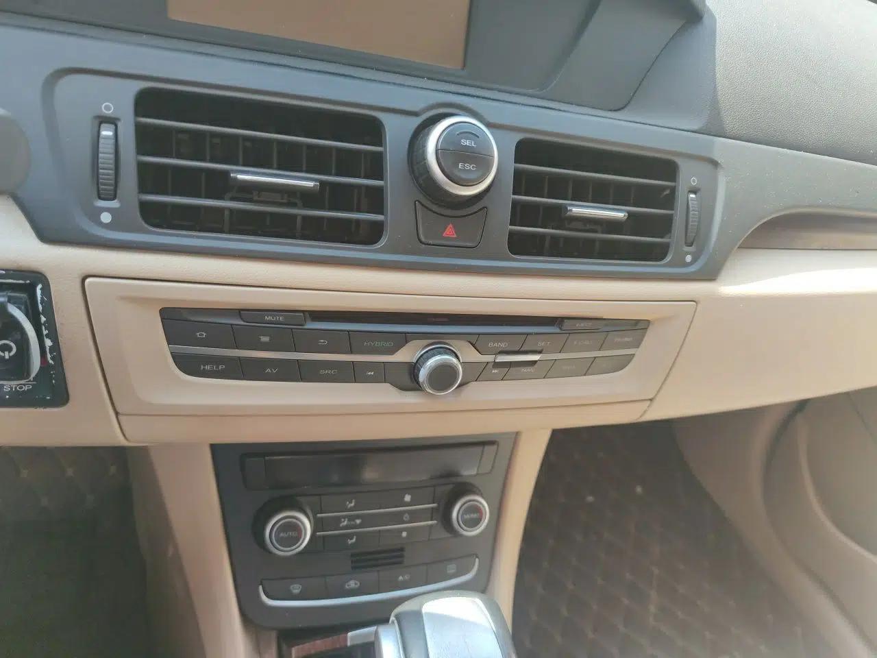 Roewe e550 2014 Flagship Edition — миниатюра 14