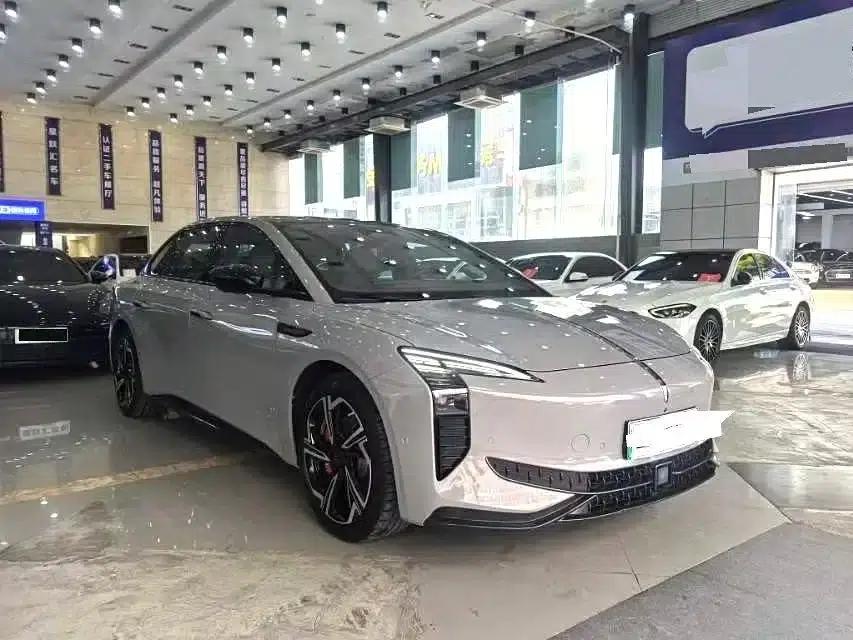 Hongqi EH7 2024 760 Pro+ AWD Edition — миниатюра 1