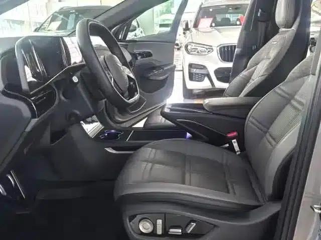 Hongqi EH7 2024 760 Pro+ AWD Edition — миниатюра 4
